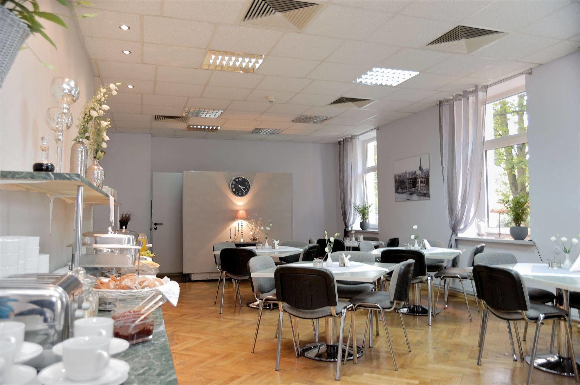 Hotel Kapitan Στσέτσιν Εξωτερικό φωτογραφία